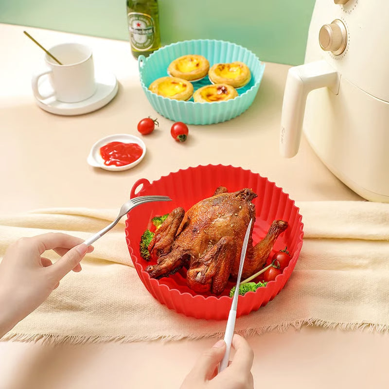 Air Fryer Silicone Baking Tray ~ Keep your fryer clean and cook without the mess.