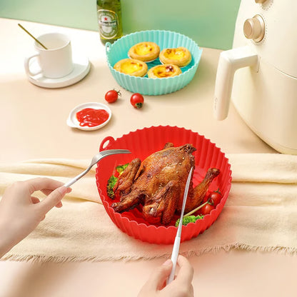 Air Fryer Silicone Baking Tray ~ Keep your fryer clean and cook without the mess.