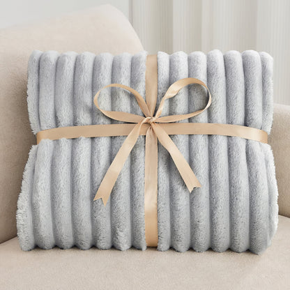 Viral Soft Plush Nap Blanket ~ Wrap yourself in cloud-like comfort anytime.