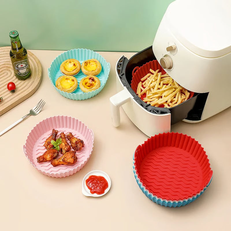 Air Fryer Silicone Baking Tray ~ Keep your fryer clean and cook without the mess.