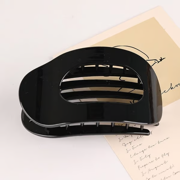 Solid Color Hair Clip ~ Lock in style without breakage or bulk.