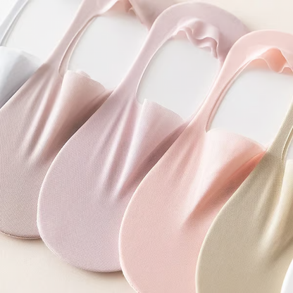 Invisible Breathable Socks ~ Stay-cool comfort that never slips.
