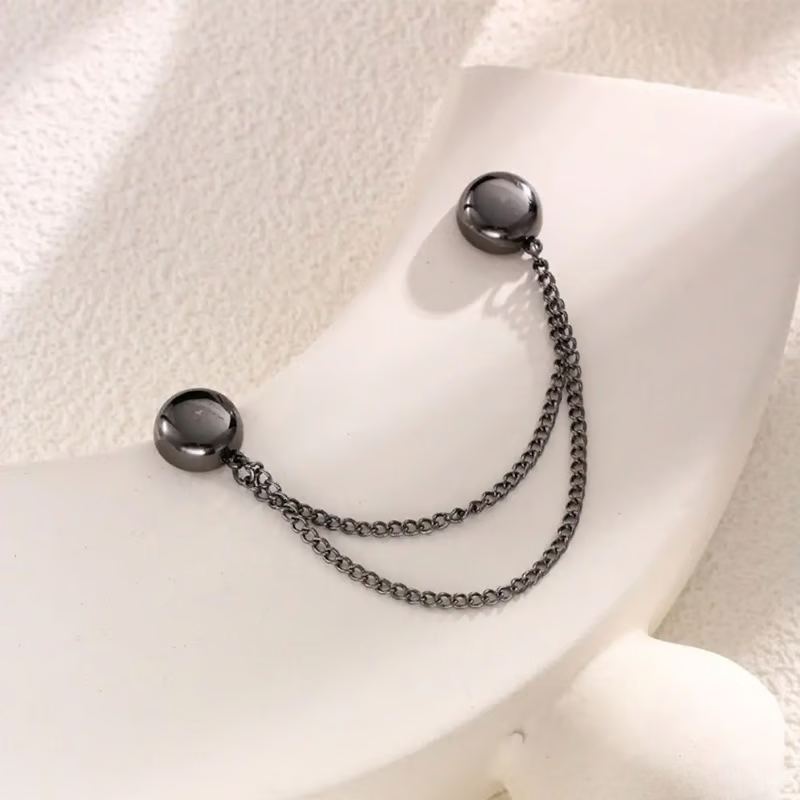 Magnetic Clothing Clips ~ From Sloppy to Snatched in Seconds.